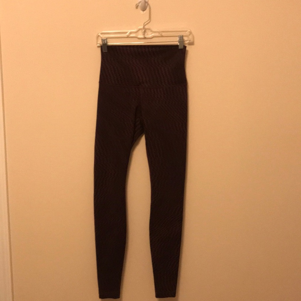 Lululemon wunder under tights
